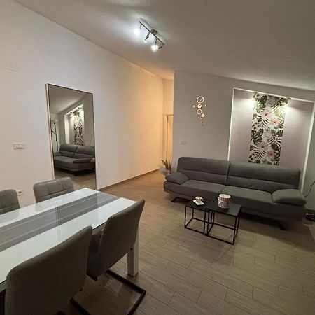 Apartman Sunny Vacay Kaštela Kültér fotó