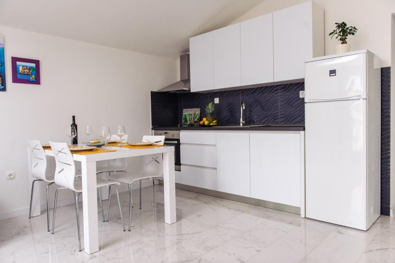 Apartman Sunny Vacay Kaštela Kültér fotó