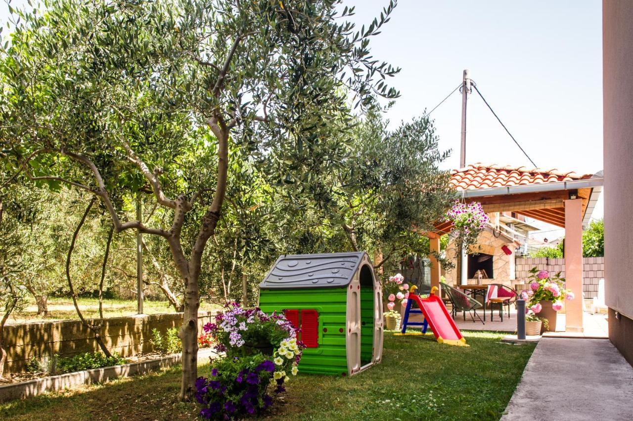 Apartman Sunny Vacay Kaštela Kültér fotó