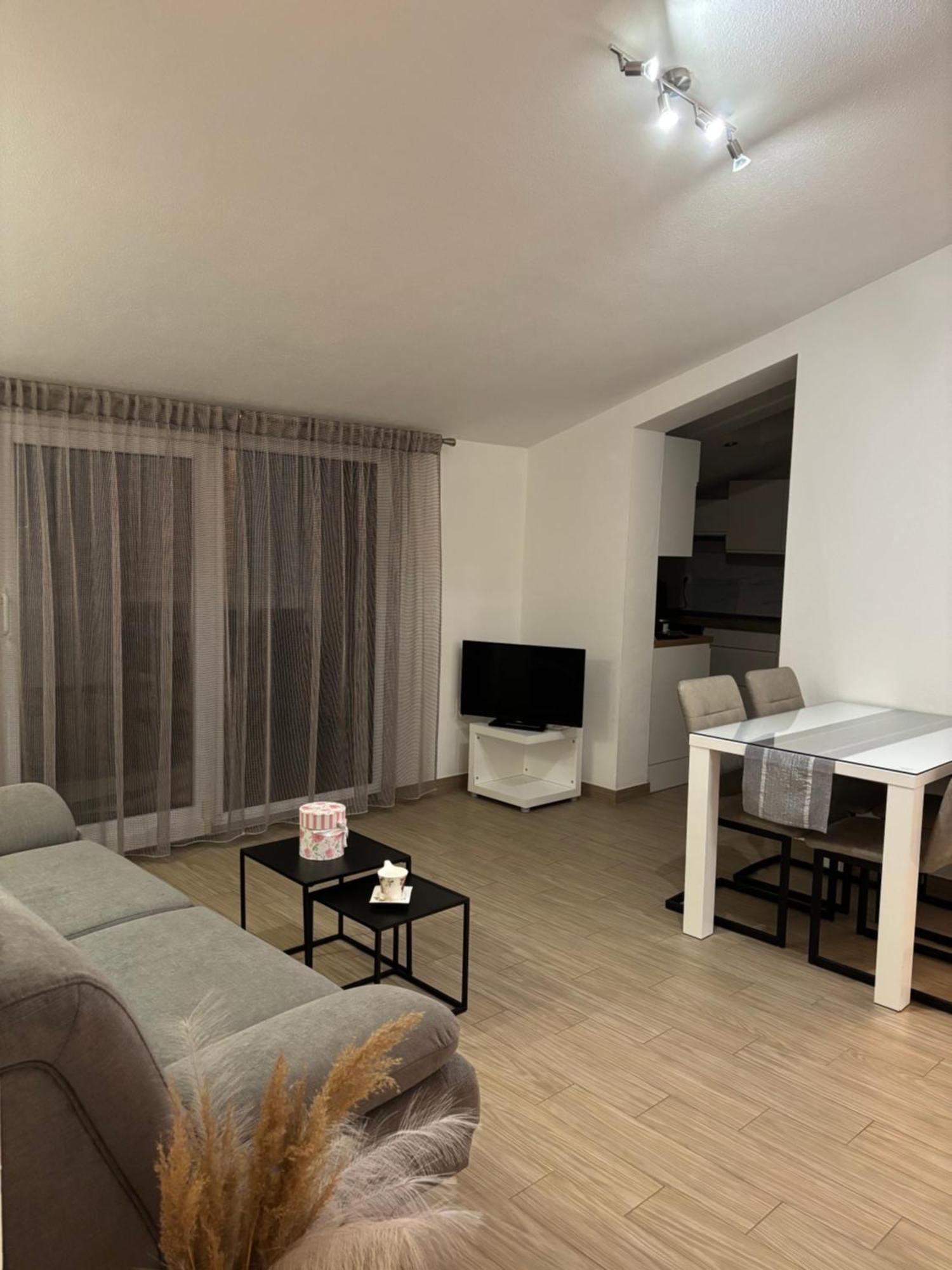 Apartman Sunny Vacay Kaštela Kültér fotó