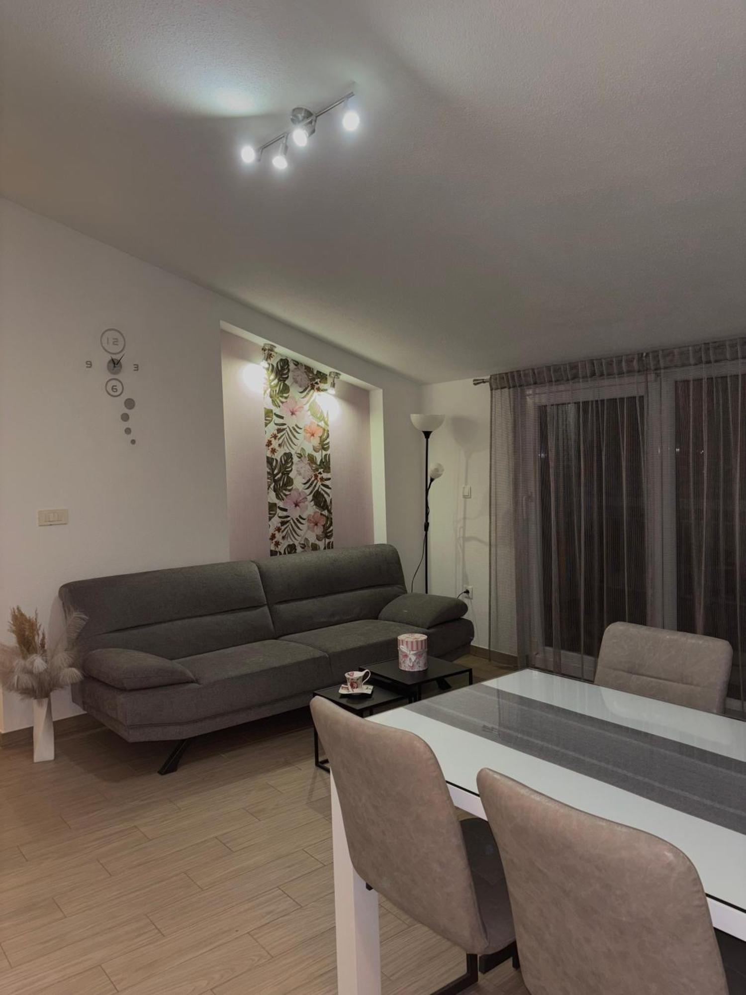 Apartman Sunny Vacay Kaštela Kültér fotó
